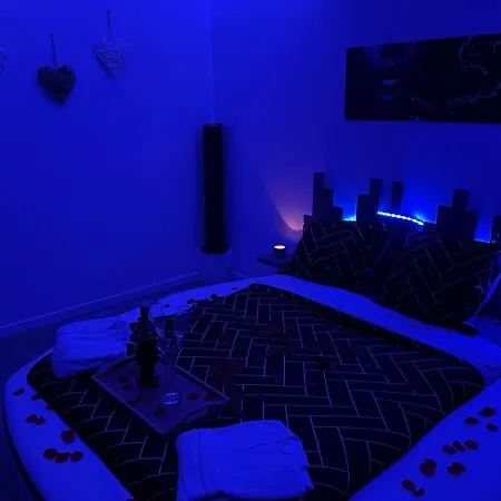 Love Room Gémozac Extérieur photo