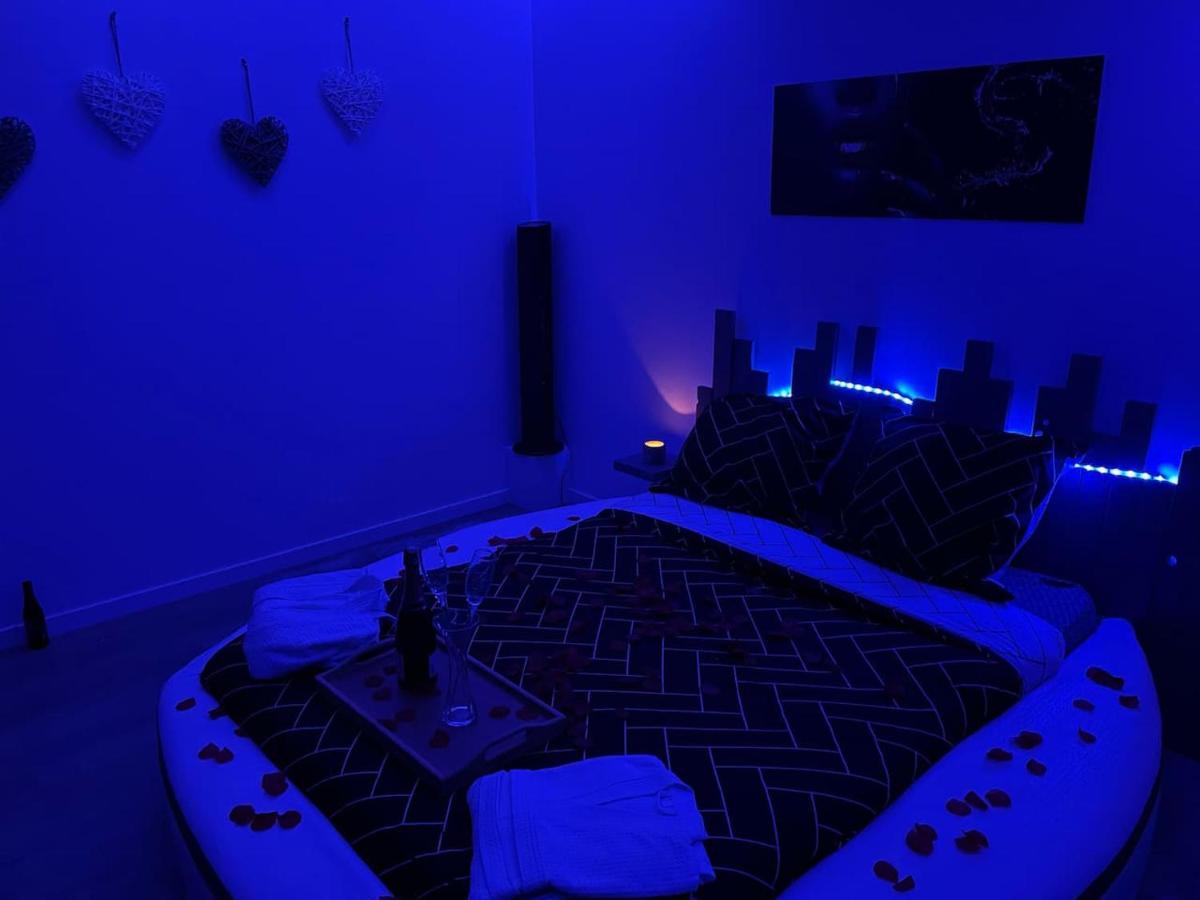 Love Room
